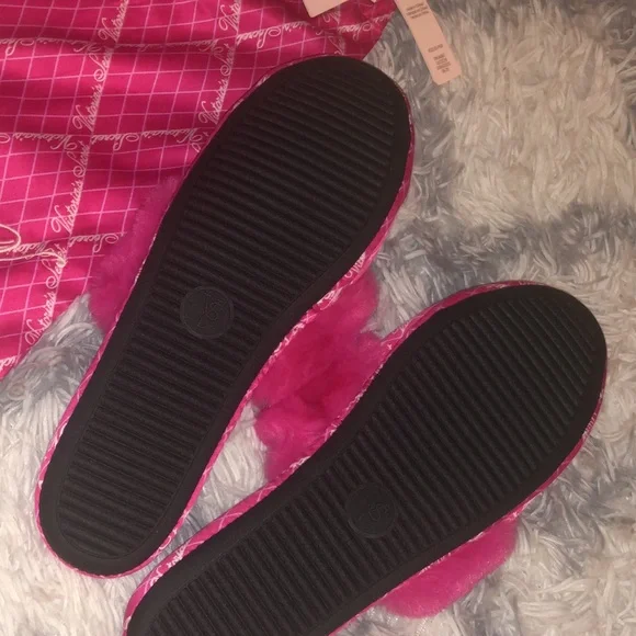 New Victoria Secret slippers - Picture 5 of 8